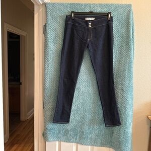 Nine Planet Dark Wash Denim Straight Leg Jean